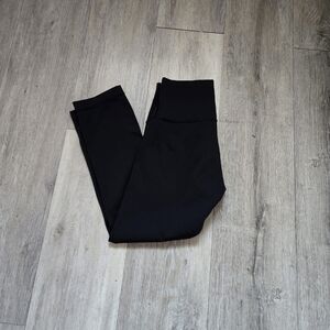 Lululemon Wunder Under High-Rise Crop Size 4 Black Color